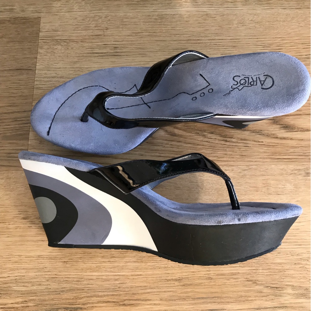 Carlos Santana black patent wedge sandals size 7.5 like new - Picture 3 of 4